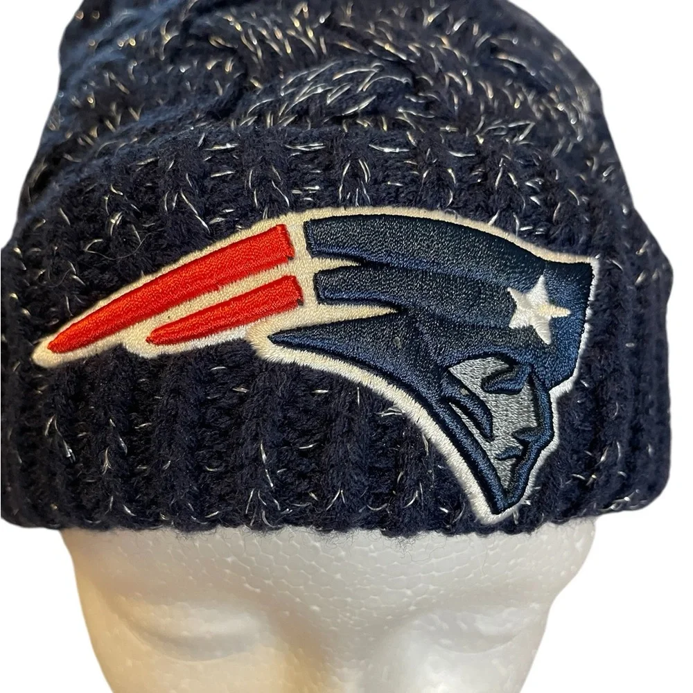New England Patriots ‘47 Women’s Fiona Logo Cuffed Knit Pom hat Sparkle